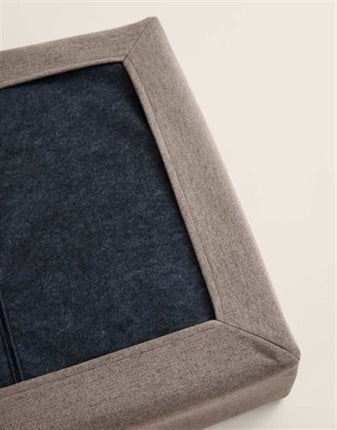 Product image of:BIA BED SKANOR HOES HONDENMAND TRUFFEL